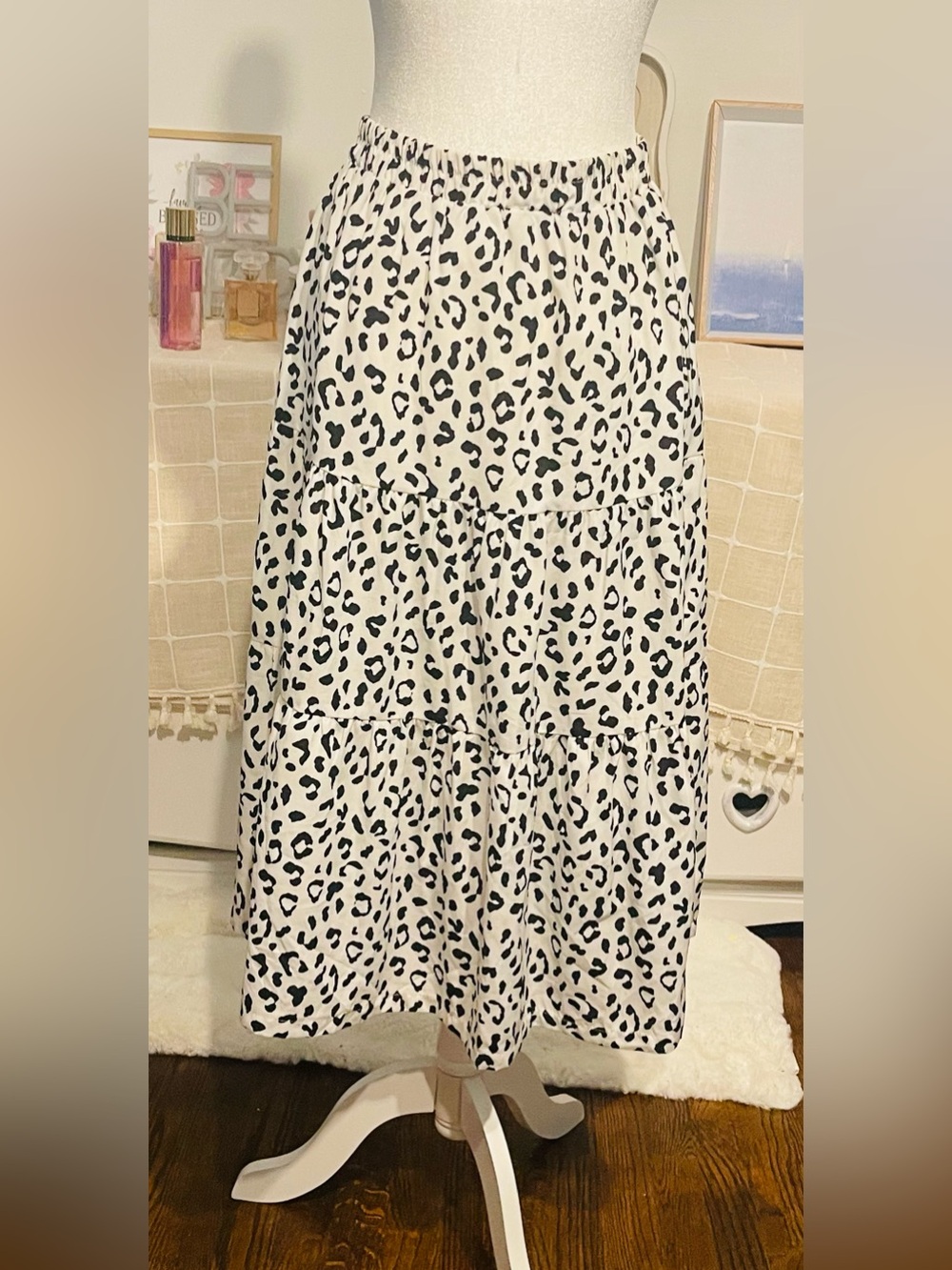 Black & White Dalmatian  casual chic Print Tiered Midi Skirt size M - Picture 10 of 14